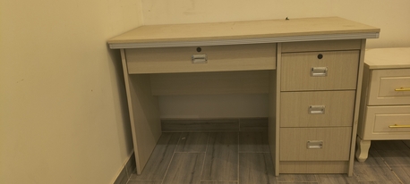 Al Malaz, Furniture, SAR 200,  Computer Table Available For Sale