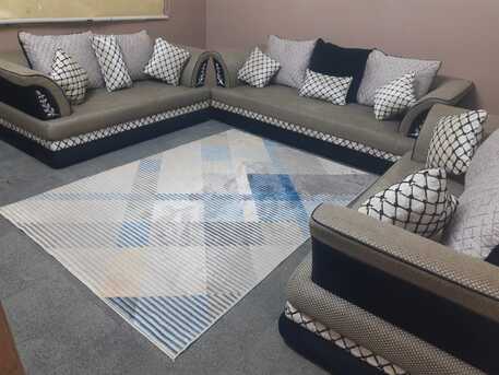 Riyadh, Furniture, SAR 1500,  Home Centre 7-Seater Sofa Set For Sale In Riyadh, Modern 3+2+2, Excellent Condition