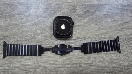 Al Wizarat, Watches, SAR 2750,  Apple Watch S11 Ti Slate Black 42mm + Link Bundle