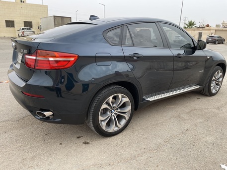 Al Qadisiyah, Vehicles, Cars & Trucks , SAR 45000,  Bmw X6 M,  2013,  Automatic,  195000 KM,
