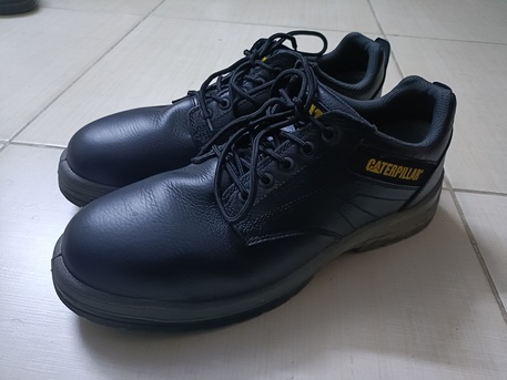 Rabigh, Clothing & Accessories, SAR 200,  CAT Safety Shoes