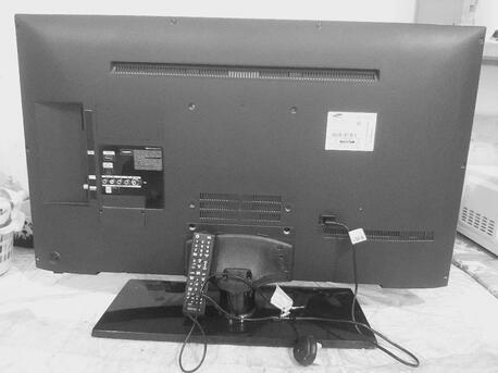 Al Sulaymaniyyah, Appliances, SAR 500,  For SALE "40 Inches TV LED SUMSUNG" SR500 Only