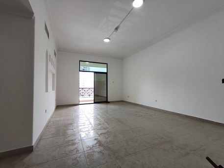 Manama, Offices, BHD 400,  150 Sq. Meter,  Seef:- 3Bhk Office/Commercial Flat On Rent..