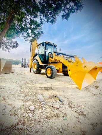 Jubail, Machinery, SAR 125000,  Equipment - CAT Backhoe 428F - 2015