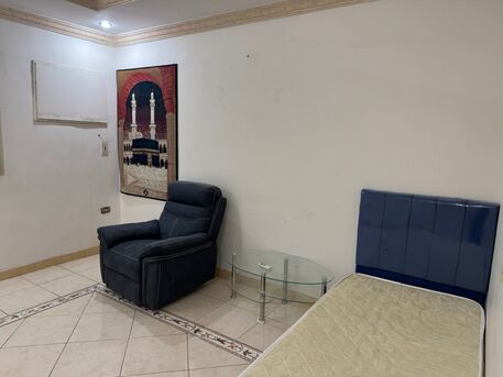 Jeddah, Apartments, Flats, Houses & Villas, SAR 1100/month,  Furnished,  1 BR,  A Fully Furnished One-room Apartment For An Executive Bachelor (not For Family)