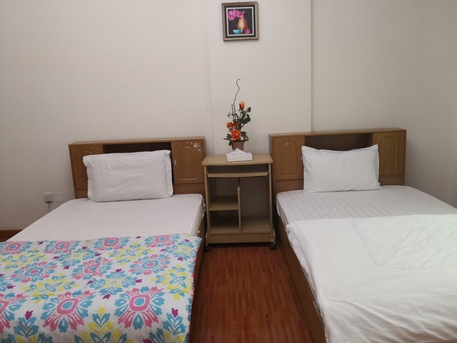 Juffair, Holiday/Vacation Rentals, BHD 13/day,  1 BR,  150 Sq. Meter,  JUFFAIR 1BR FRNISHED SPACIOUS FLAT BD 13 PER DAY, WEEKEND BD 22,WEEKLY BD 80 CALL 36630266