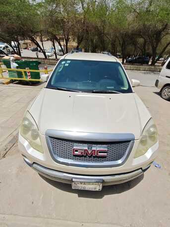 Al Batha, Vehicles, Cars & Trucks , SAR 28000,  Gmc Acadia,  2010,  Automatic,  302767 KM,    For Sale.
