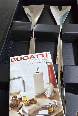 Juffair, Materials, BHD 9,  RONA Glasses & BUGATTI Salad Server For Sale