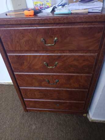 Jeddah, Furniture, SAR 1000,  Queen Size Bed Set With Mattress,2 Single Bed, Dressing Table,side Table,6 Door Wardrobe,