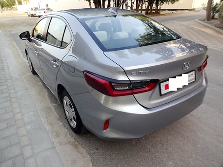 Bilad Al Qadeem, Vehicles, Cars & Trucks , BHD 4500,  Honda City,  2023,  Automatic,  67000 KM,   1.5 L  Silver Agent Maintained Under Warranty Push Start Urgnet Sale