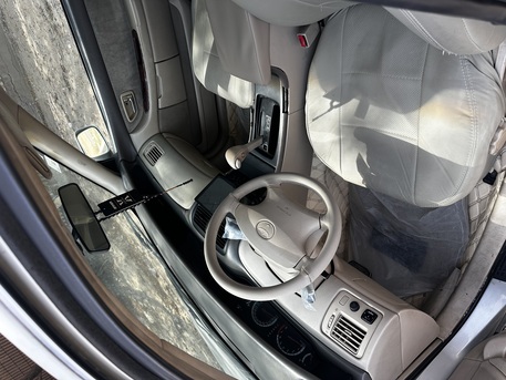 Dammam, Vehicles, Cars & Trucks , SAR 12000,  Toyota Avalon,  2001,  Automatic,  375000 KM,
