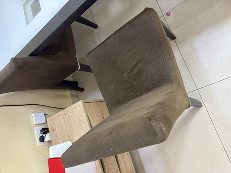 East Riffa, Furniture, BHD 12,  Dinning Table With 4 Chairs
