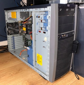 Manama, Computers, BHD 38,  HP Server Xeon Workstation Computer 8GB RAM + 500GB Hard Disk Ready To Use Good Working