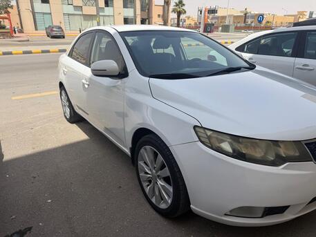 Riyadh, Vehicles, Cars & Trucks , SAR 19000,  Kia Cerato,  2011,  Automatic,  202662 KM,  Very Good Condition