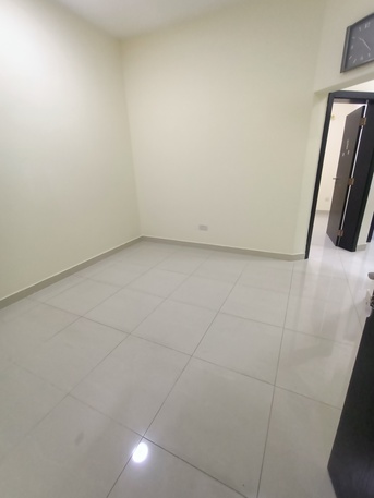 Gudaibiya, Apartments, Flats, Houses & Villas, BHD 220/month,  2 BR,  Semi Furnished Spacious 2 Bedroom Flat For Rent In Gudaibiya With Electricity *35529070