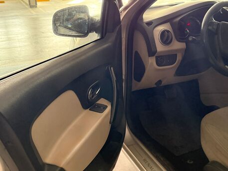 Manama, Vehicles, Cars & Trucks , BHD 750,  Renault Symbol,  2016,  Automatic,  120000 KM,  Urgent Sale
