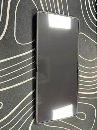 Dammam, Mobile Phones, SAR 2299,  Samsung Z Flip 7 Blue 512 GB Hardly Used