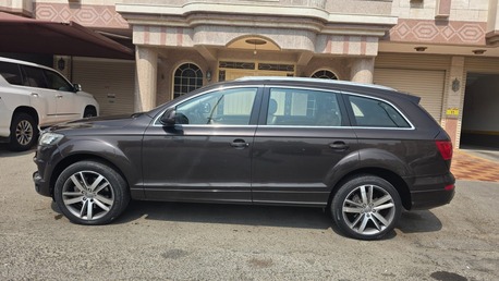 Al Safa, Vehicles, Cars & Trucks , SAR 33000,  Audi Q7 S-Line Quattro &ndash; For Sale (Urgent),  2014,  Automatic,  225084 KM,  Audi Q7 S-Line  | Full Option | 7-Seater | Buy & Drive