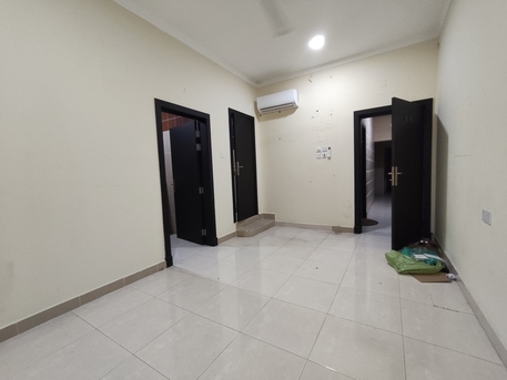 East Riffa, Apartments, Flats, Houses & Villas, BHD 120/year,  1 BR,  East Riffa:- Studio Flat On Rent With Split Ac & Unlimited Ewa..