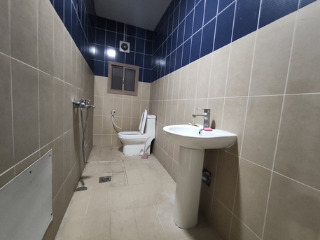 East Riffa, Apartments, Flats, Houses & Villas, BHD 120/year,  1 BR,  East Riffa:- Studio Flat On Rent With Split Ac & Unlimited Ewa..