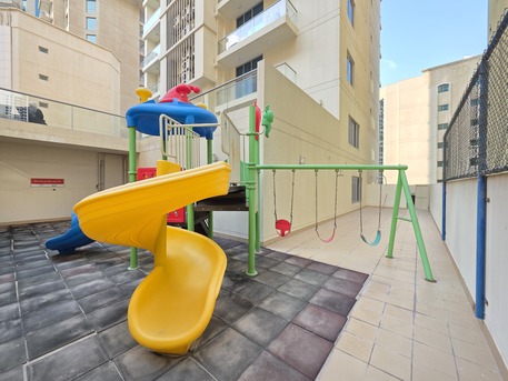 Juffair, Apartments, Flats, Houses & Villas, BHD 400/month,  Furnished,  2 BR,  Unlimited Ewa | 2 Bhk Luxurious & Classy | Free Internet | Balcony | Near Juffair Mall