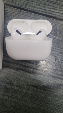 Khobar, Electronics, SAR 40,  Airpods Pro