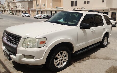 Riyadh, Vehicles, Cars & Trucks , SAR 19000,  Ford Explorer,  2010,  Automatic,  241000 KM,   XLT, , , , Sunroof 4x4 Full Options