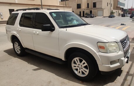 Riyadh, Vehicles, Cars & Trucks , SAR 19000,  Ford Explorer,  2010,  Automatic,  241000 KM,   XLT, , , , Sunroof 4x4 Full Options