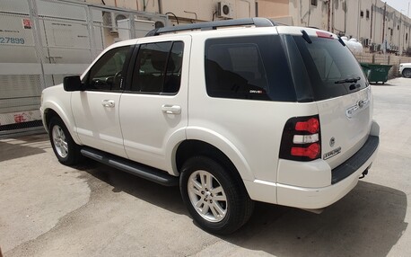 Riyadh, Vehicles, Cars & Trucks , SAR 19000,  Ford Explorer,  2010,  Automatic,  241000 KM,   XLT, , , , Sunroof 4x4 Full Options