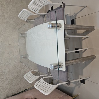 Riyadh, Furniture, SAR 200,  4 Seater Dining Table Set At Throw Away Price!