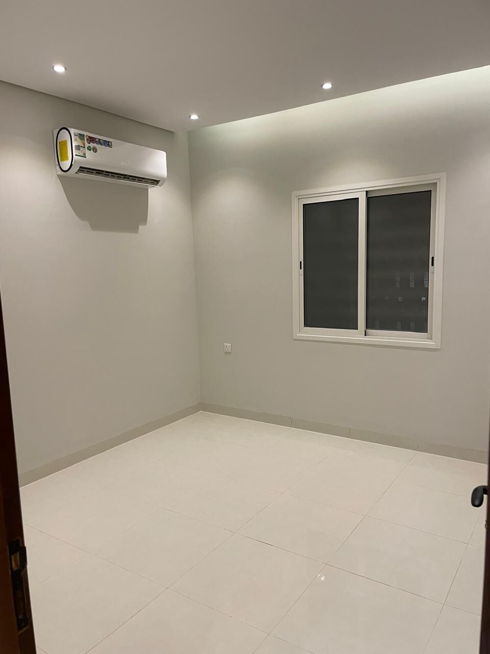Khobar, Housing Exchanges, SAR 27000/year,  2 BR,  Flat For Rent 2 Bedroom 2Bathroom Kitchen 1 Hall