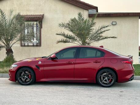East Riffa, Vehicles, Cars & Trucks , BHD 13200,  Alfa Romeo Giulia,  2018,  Automatic,  85000 KM,   2.9L TWIN MODEL  FOR SALE