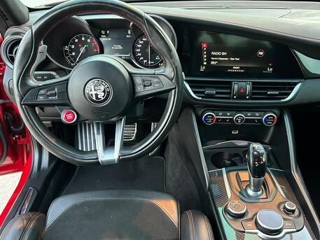 East Riffa, Vehicles, Cars & Trucks , BHD 13200,  Alfa Romeo Giulia,  2018,  Automatic,  85000 KM,   2.9L TWIN MODEL  FOR SALE