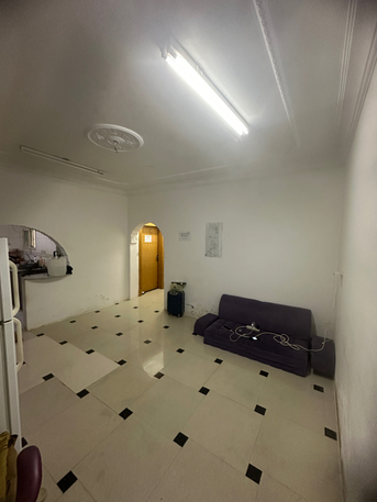 Thuqbah, Rooms for Rent, SAR 700/month,  Furnished,  Spacious Room With AC For Single Executive In Family Building &ndash; 700 SAR