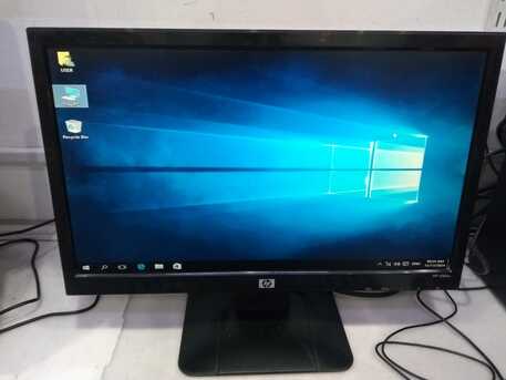 Riffa, Computers, BHD 25,  Acer Veriton M646 Full Desktop Set 4GB RAM Windows 10 Pro Ready To Use