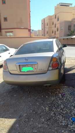 Manama, Vehicles, Cars & Trucks , BHD 1200,  Nissan Altima,  2005,  Automatic,  108100 KM,  Very Well Maintained. Almost As New