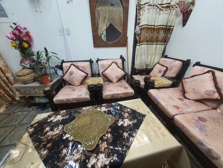 Riyadh, Household Items, SAR 1200,  A Beautiful Vintage Style Wooden Sofa Set Plus Table