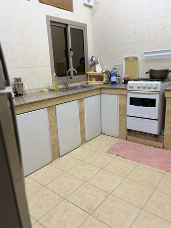 Budaiya, Rooms for Rent, BHD 50/month,  Furnished,  Room Available Only For Muslim Girls In 2bhk Flat Furnished Kitchen Separate Washroom Hall