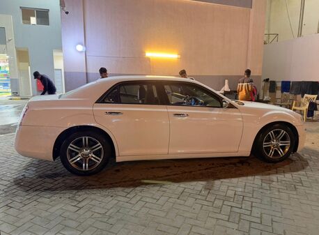 Riyadh, Vehicles, Cars & Trucks , SAR 34000,  Chrysler 300C,  2014,  Automatic,  270000 KM,