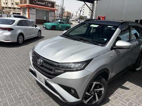 Khobar, Vehicles, Cars & Trucks , SAR 63000,  TOYOTA RUSH SILVER GREY,  2023,  Automatic,  56000 KM,  Fully Serviced In TOYOTA,  Can Contact To Have A Look At The Car