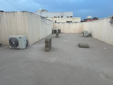 Al Jubail Al Balad, Apartments, Flats, Houses & Villas, SAR 35000/year,  3 BR,  3BR 2Hall 3Toilet 1Kitchen 2Entrance- (Dakhel Mahdood)