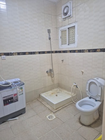 Jeddah, Rooms for Rent, SAR 1300/month,  Family Room Available For Small Family And Visit Visa