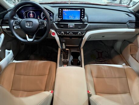 Riyadh, Vehicles, Cars & Trucks , SAR 66500,  HONDA ACCORD,  2019,  Automatic,  160000 KM,  FULL OPTIOS SUNROOF  ALLOYS LEATHER SEATS 6