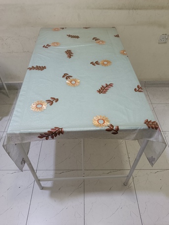 East Riffa, Furniture, BHD 12,  BD 12 Daining Table With 4 Chair Is Available For Sale