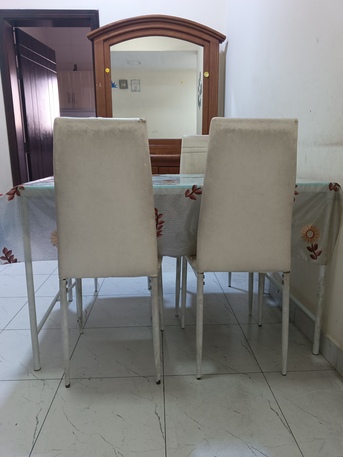 East Riffa, Furniture, BHD 12,  BD 12 Daining Table With 4 Chair Is Available For Sale