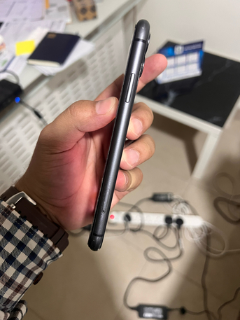 Riyadh, Mobile Phones, SAR 700,  URGENT SALE IPHONE 11 64GB Good Condition