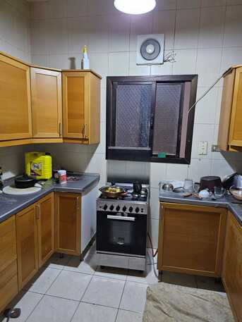Mushrefah, Apartments, Flats, Houses & Villas, SAR 1200/month,  2 BR,  2 Separate Rooms With Bathroom Available In Sharing In A 3 Rooms Family Flat