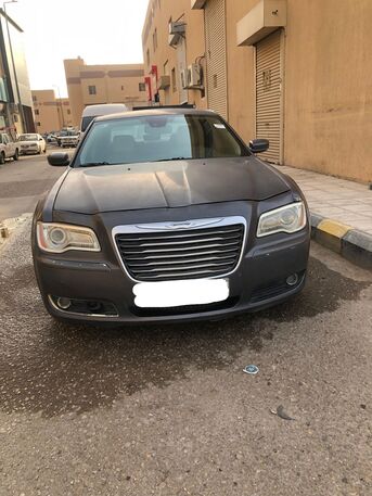 Riyadh, Vehicles, Cars & Trucks , SAR 25000,  Chrysler 300C,  2014,  Automatic,  262000 KM,  , Model   Cylinder 6 3.6 Engine