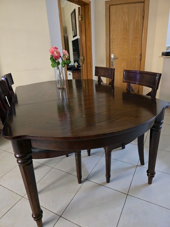 Al Malaz, Furniture, SAR 700,  Sturdy Wooden Dining Table-Reduced Price