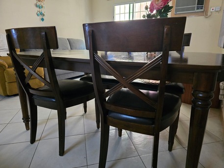 Al Malaz, Furniture, SAR 700,  Sturdy Wooden Dining Table-Reduced Price